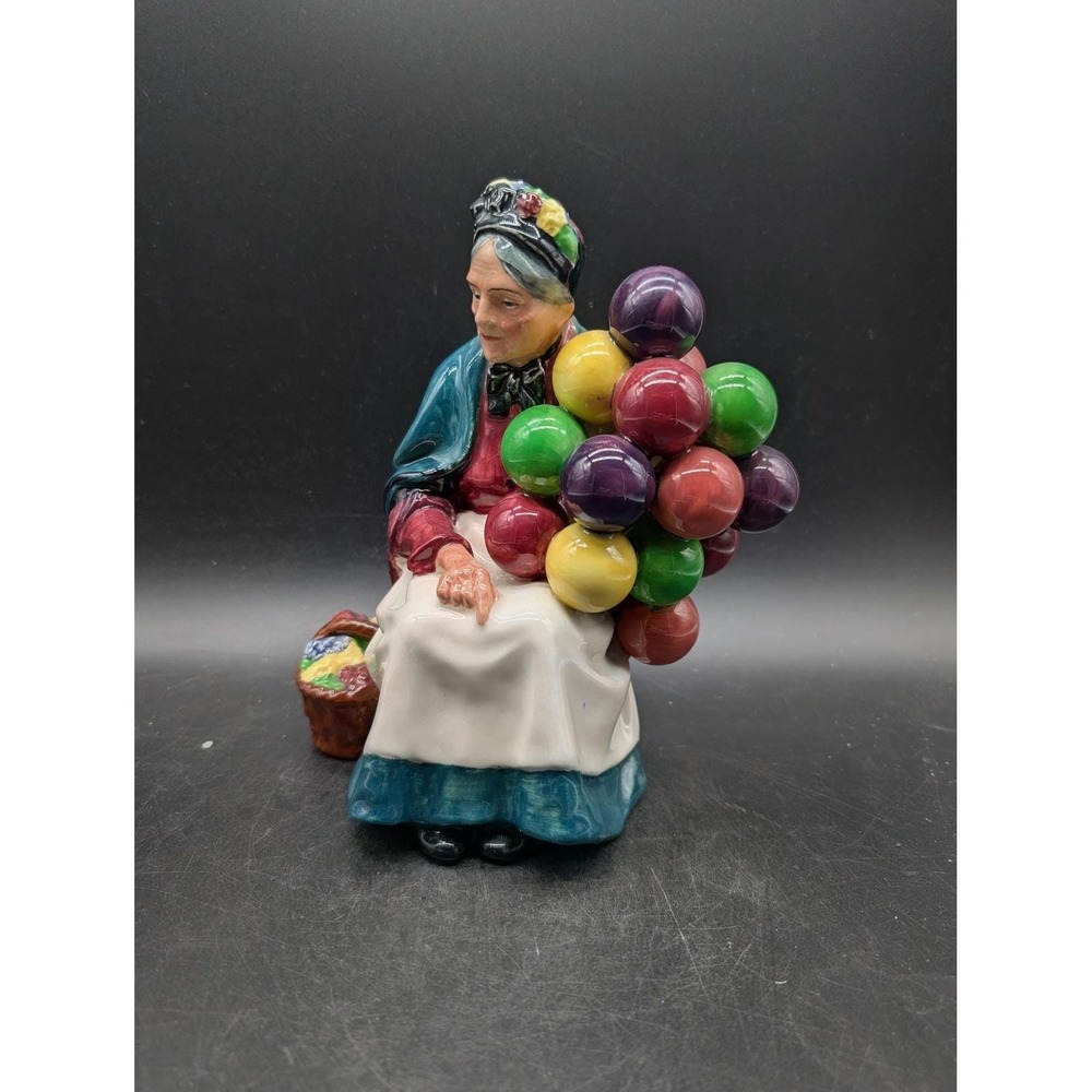 Royal Doulton The Old Balloon Seller HN1315 Porcelain Figurine England Vintage
